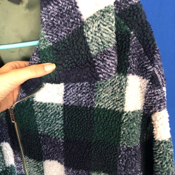 New Look check teddy borg bomber in green pattern - Picture 4 of 5